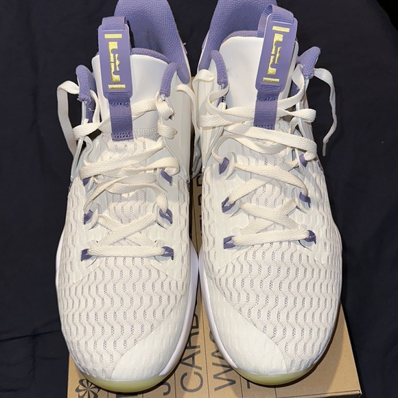 Nike Labron V - Picture 2 of 6